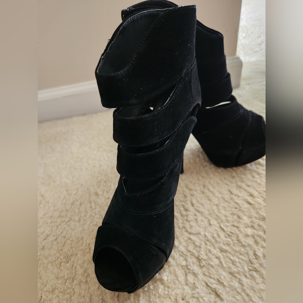 Booties/Shoes - Picture 3 of 3